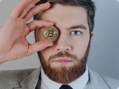 Julian Wolf – Chief Analyst bei Veldraxio